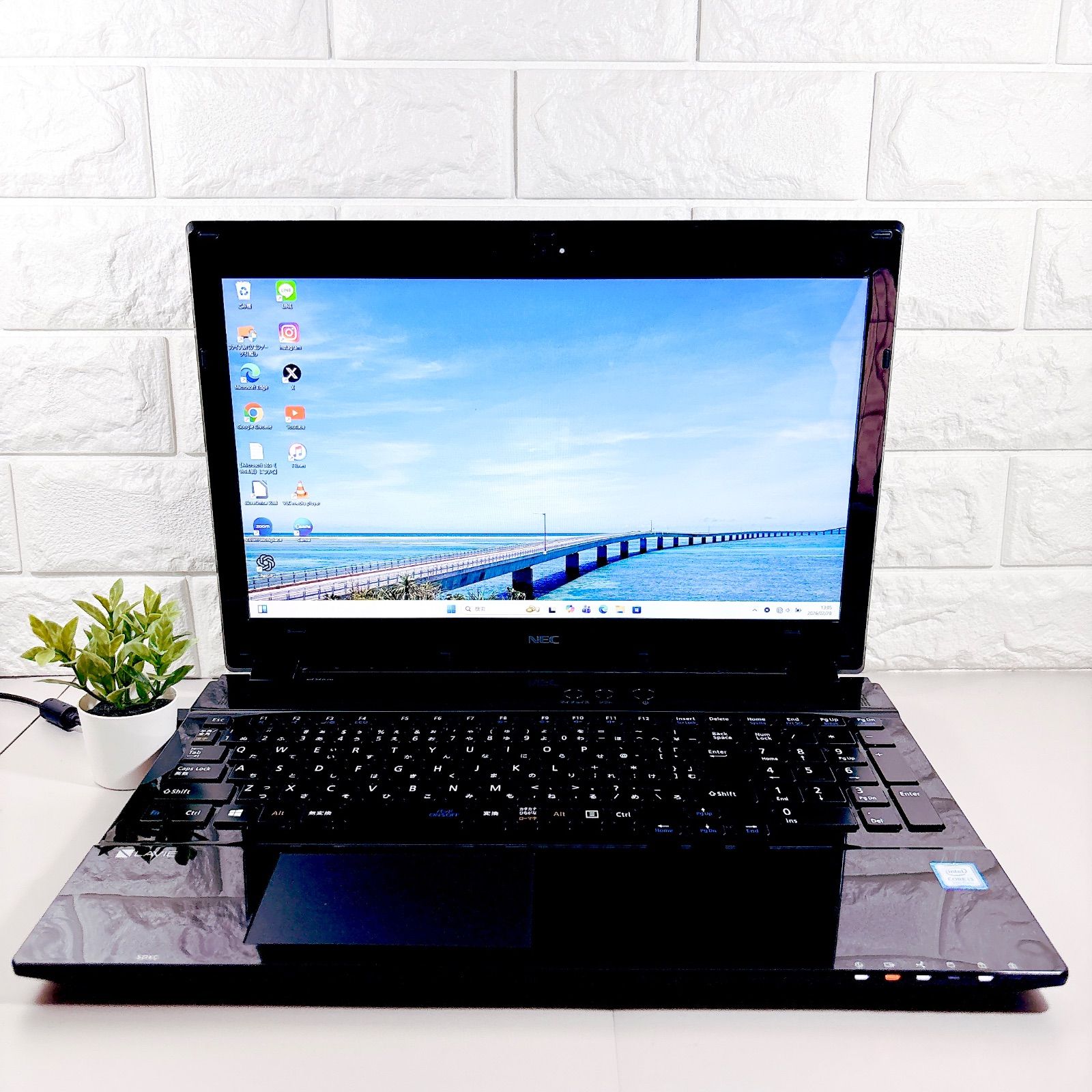 快適動作のSSD✨メモリ8GB 在宅ワークに WEBカメラ フルHD Bluetooth