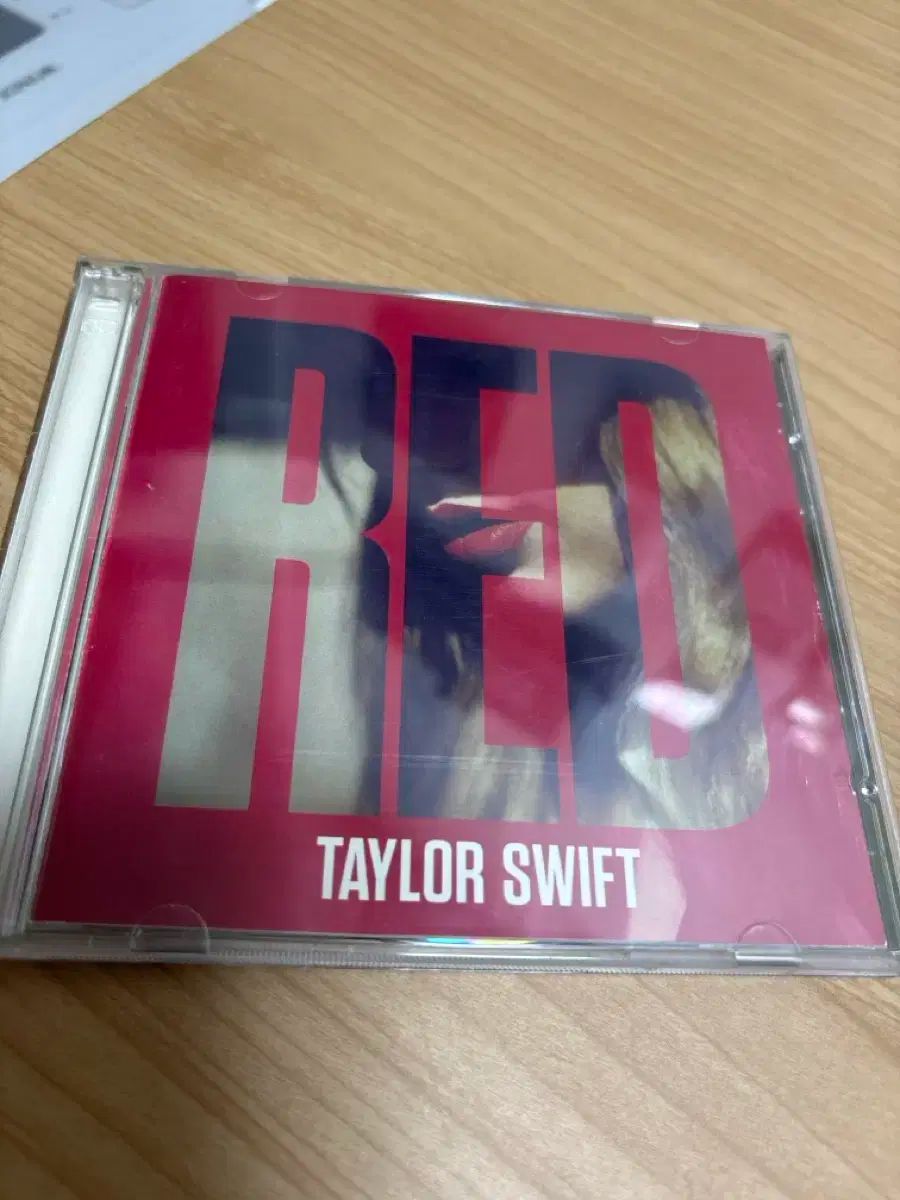 Taylor Swift RED TAYLOR'S VERSION サイン入り Taylor RED (Taylor's