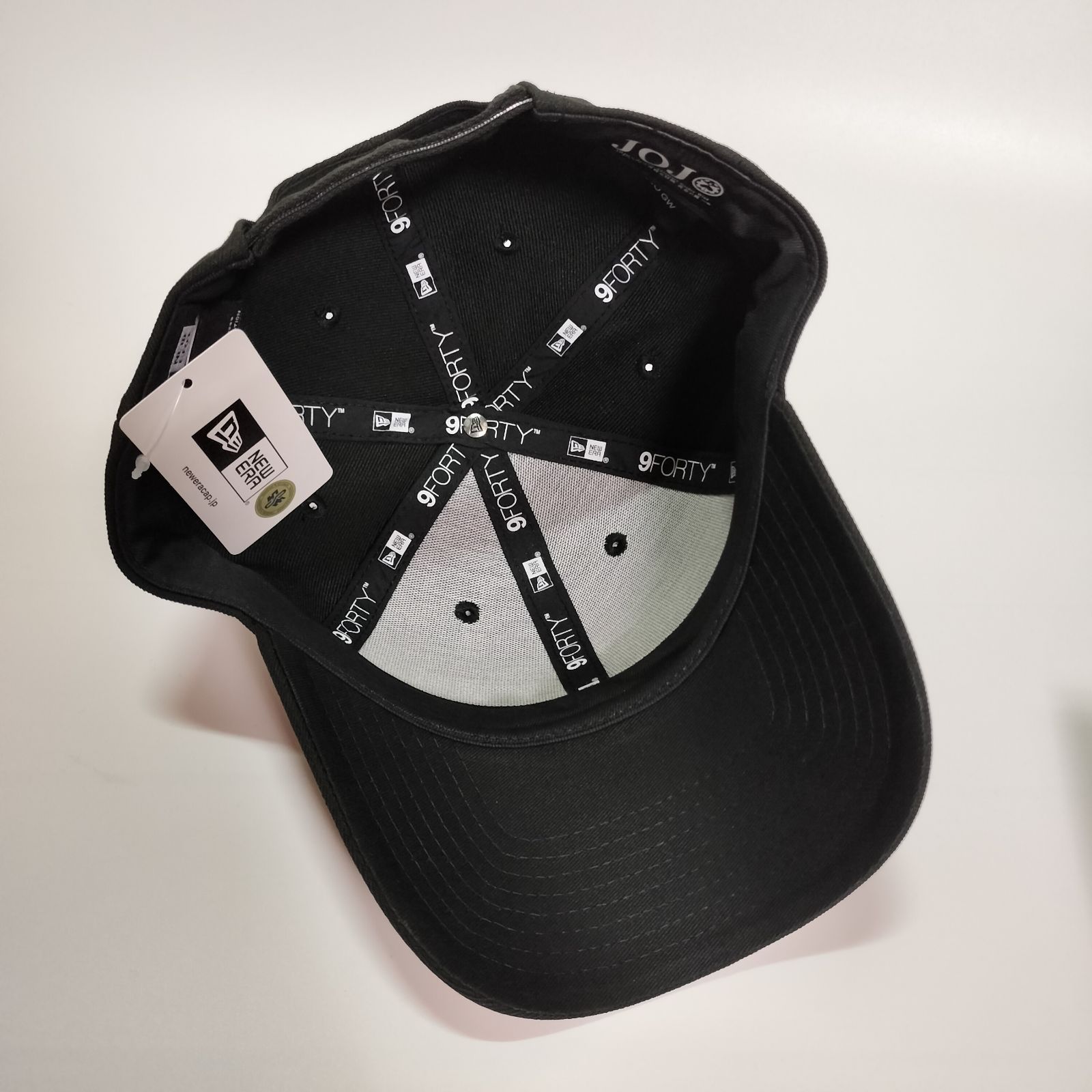 新品】ニューエラ ジョジョの奇妙な冒険 コラボ 黄金の風 キャップ 矢