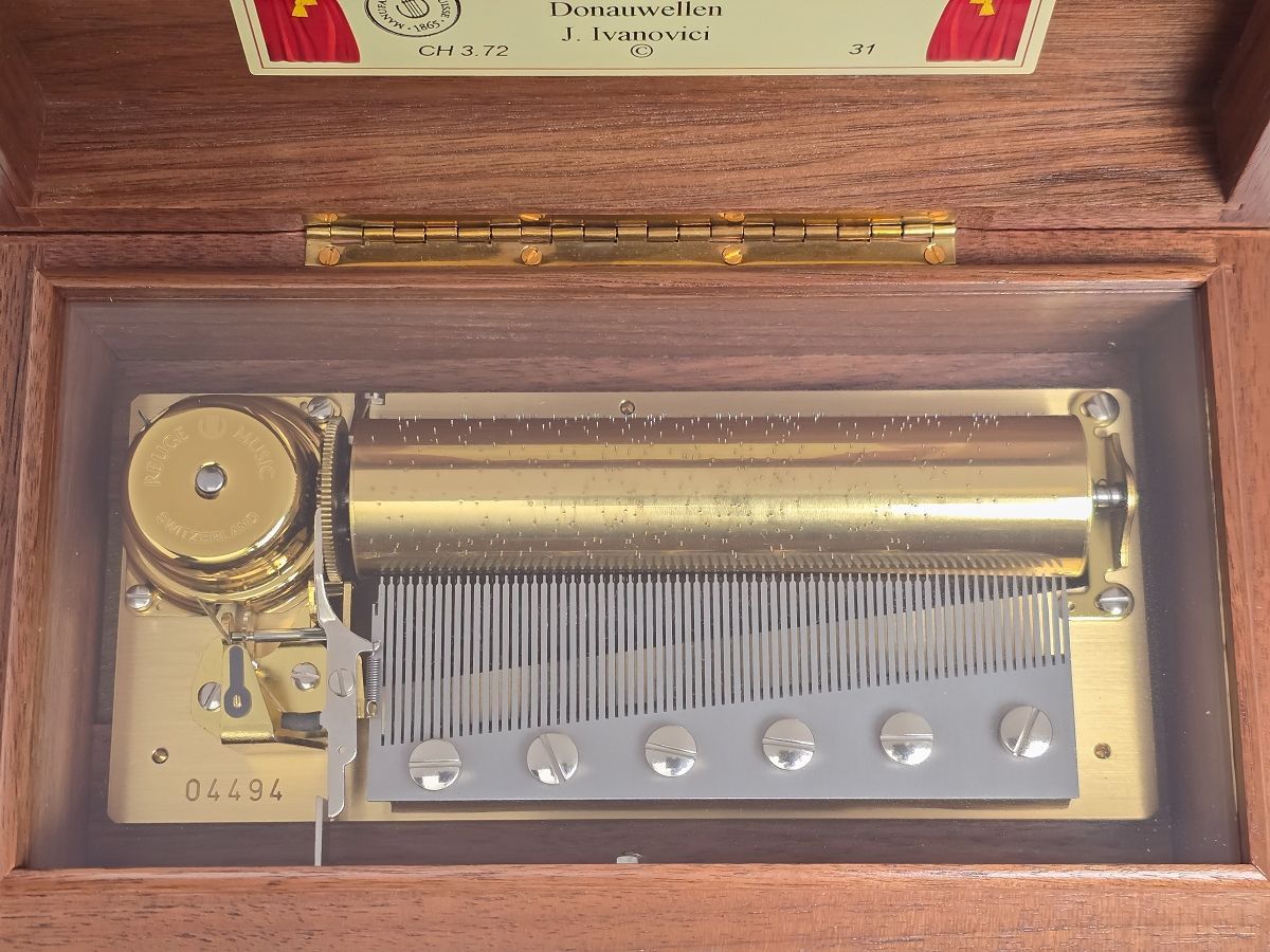 REUGE MUSIC リュージュ オルゴール 3曲72弁(CH3/72) 月の光/美しく