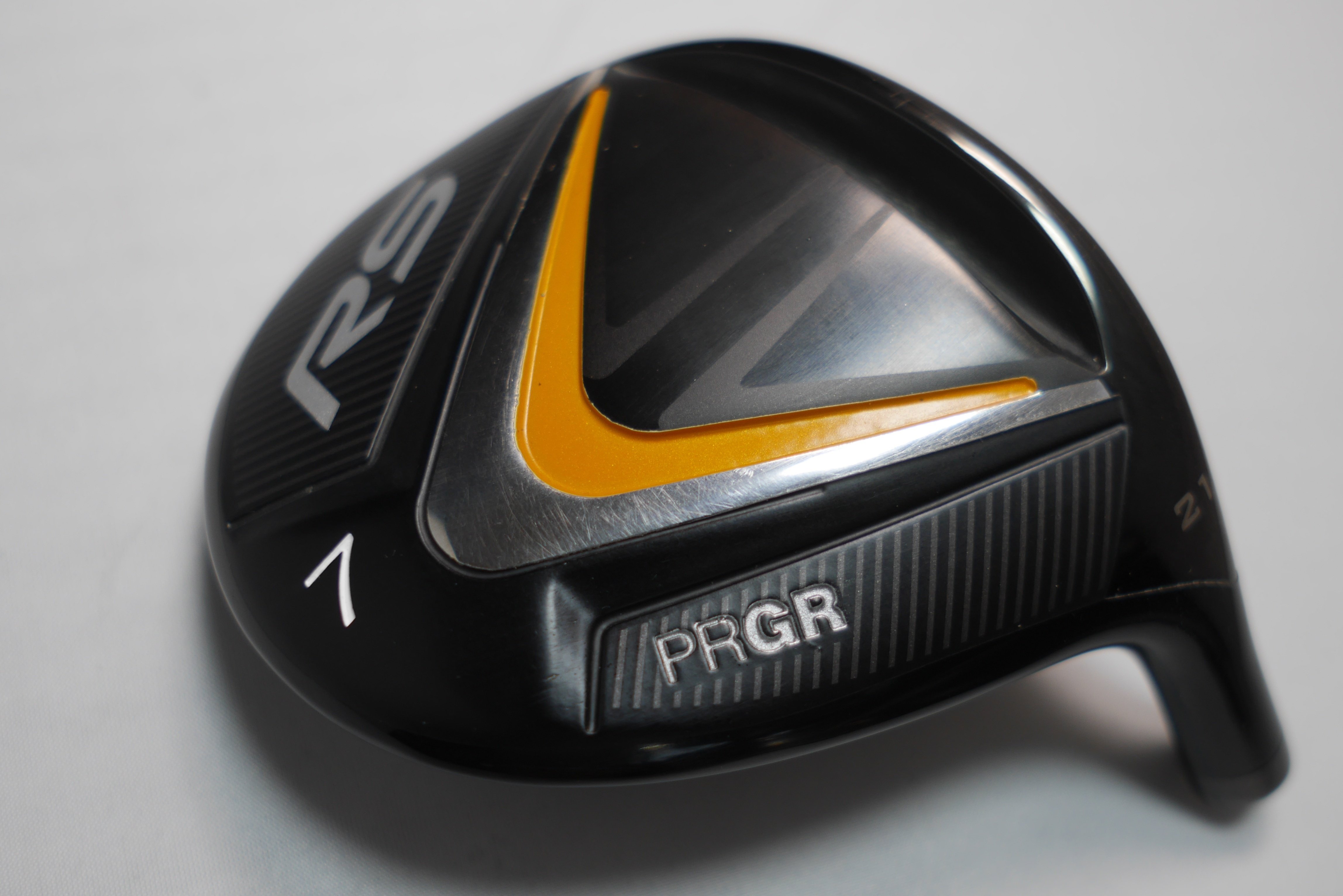 世界でもなかなか早い。PRGR RSXフェアウェイウッド、ユーティリティ