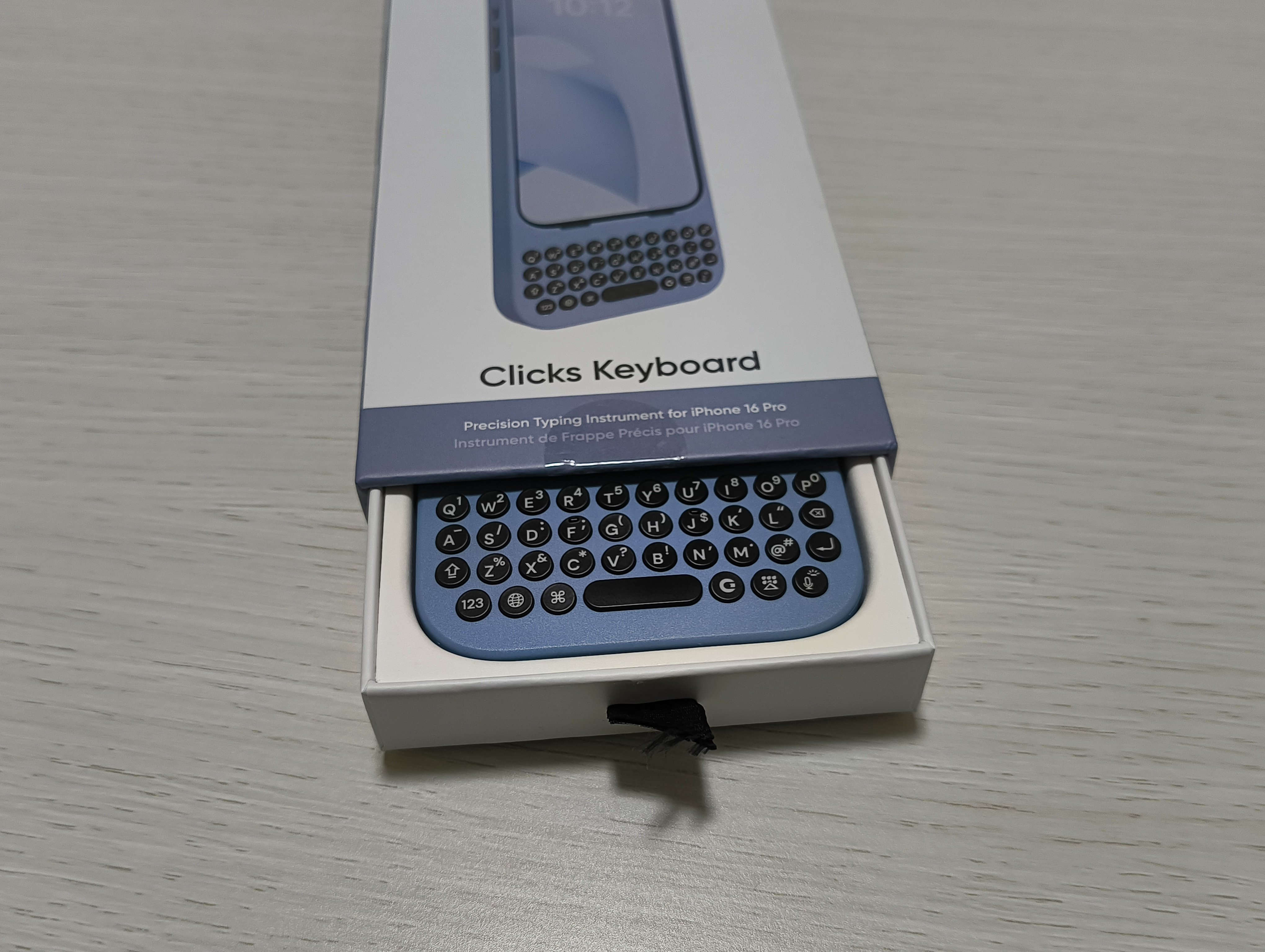 Clicks Keyboard for iPhone 16 Pro レビュー｜所々じょーじ