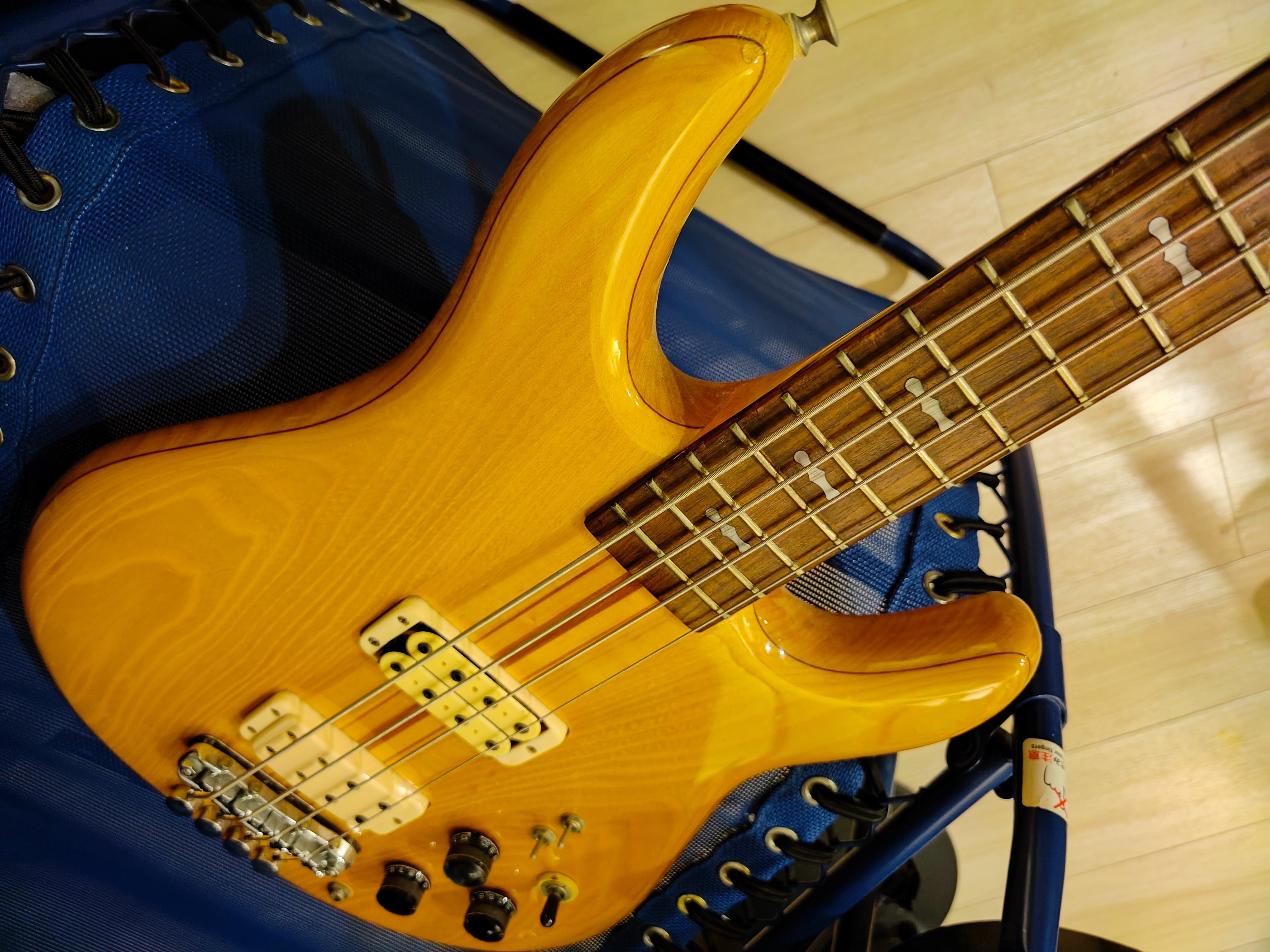 押し入れに眠っていたGRECO GOB-900を弾いてみた＆戴き物ベースたち
