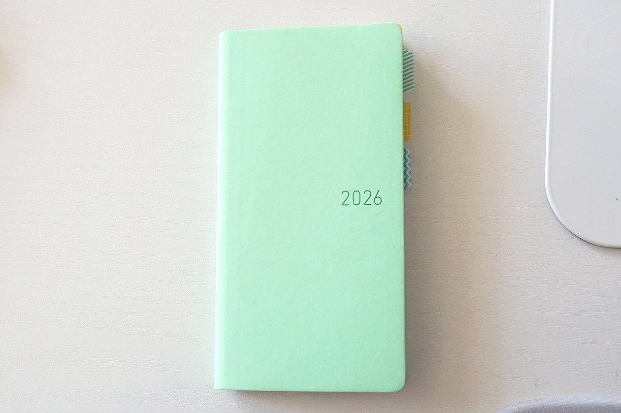 ほぼ日手帳weeksのカバーはパスポートケースがおすすめ！｜のりこ