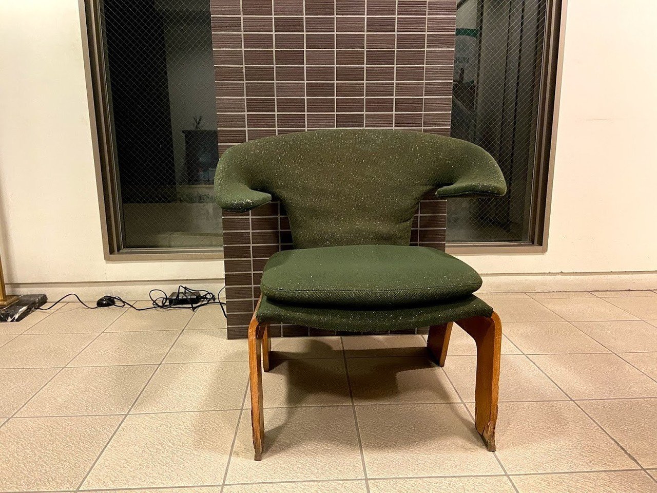 こんなところに名作家具。～天童木工の丹下健三、墨会館の椅子