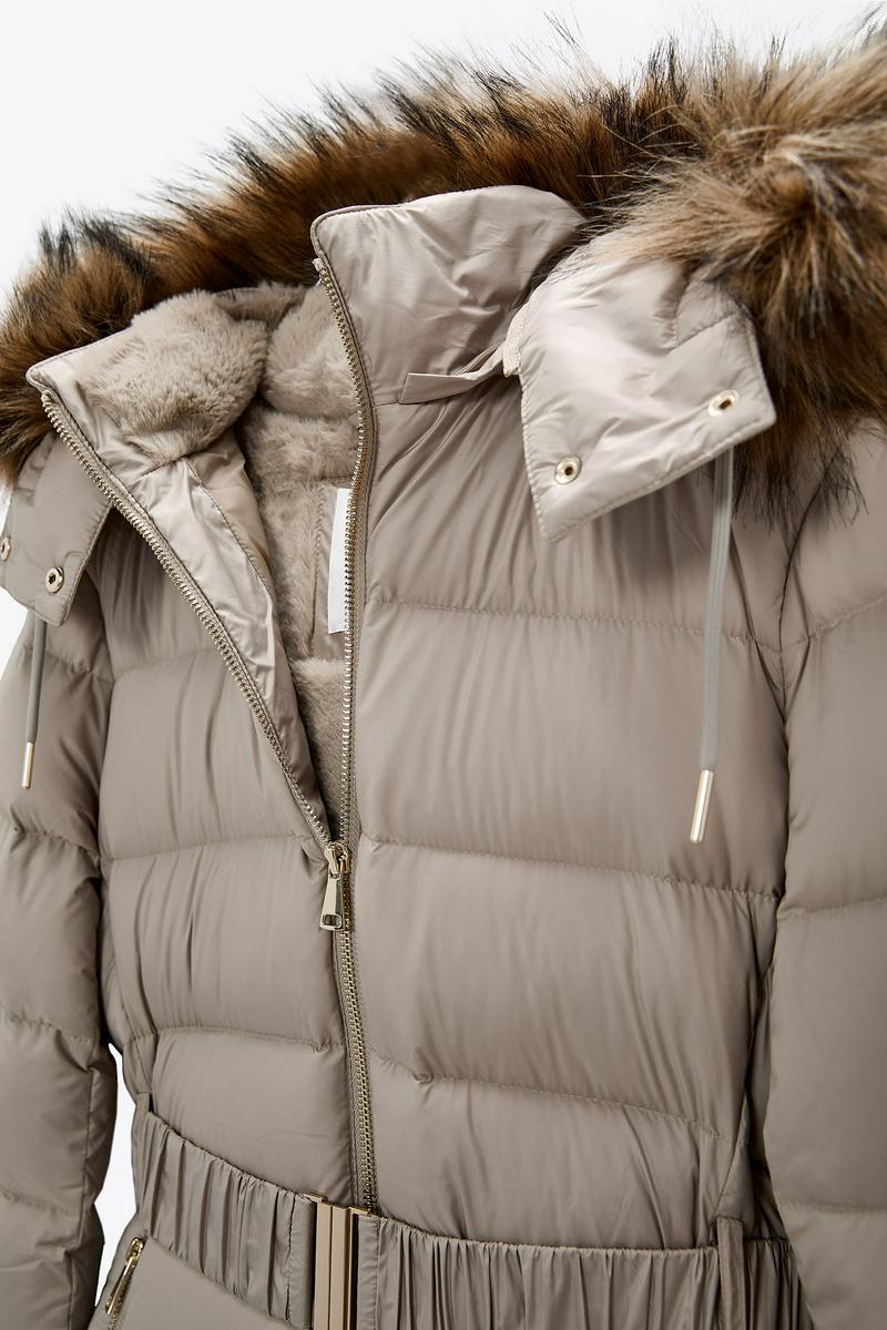 ZARA(ザラ)の「撥水加工入りダウンコート」 - PARTE