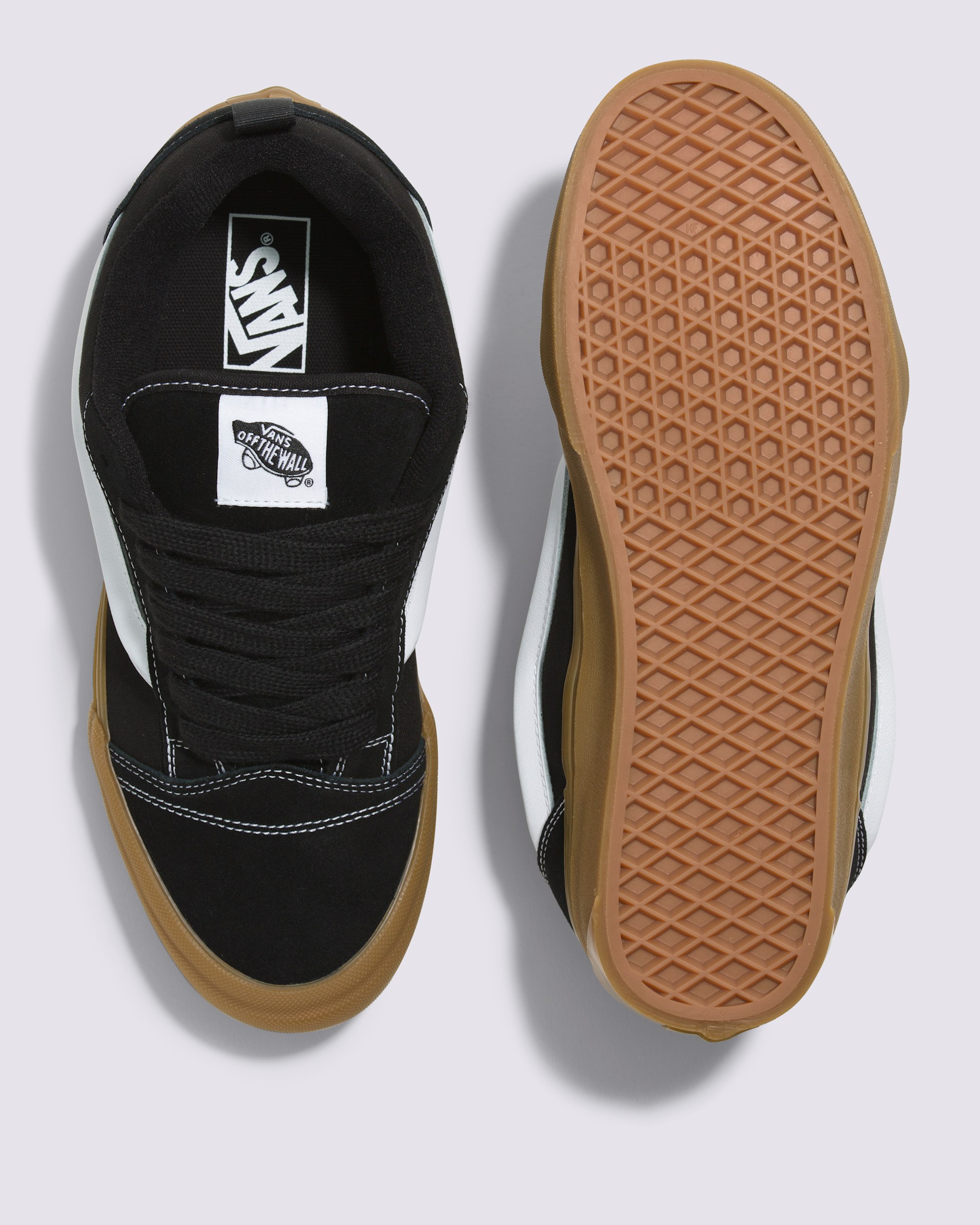 Knu Skool Shoe in Black / Gum | Vans