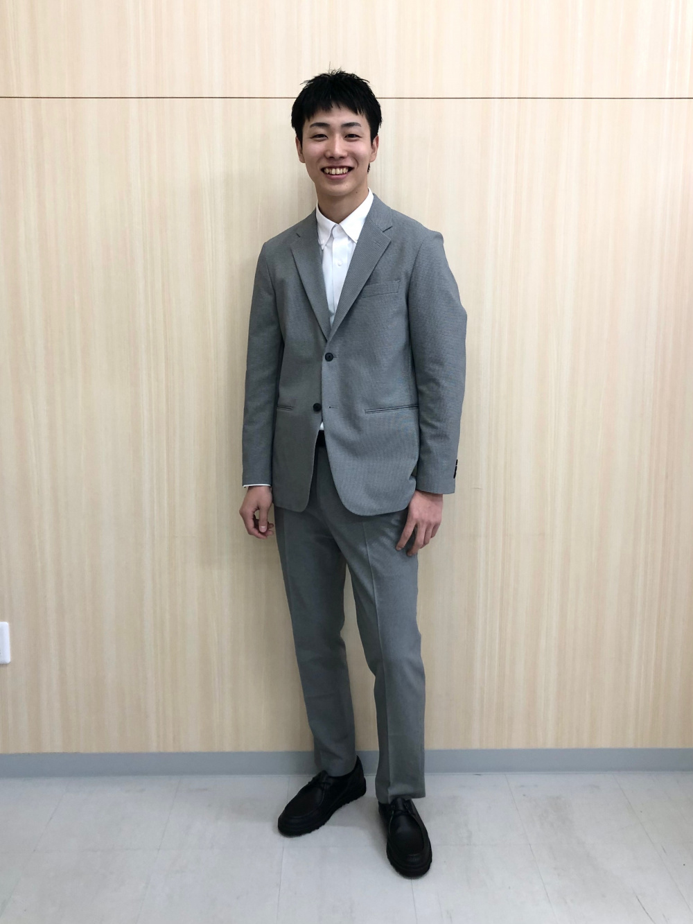 テーラードジャケット セットアップ可能、感動パンツ/チドリ」の着用
