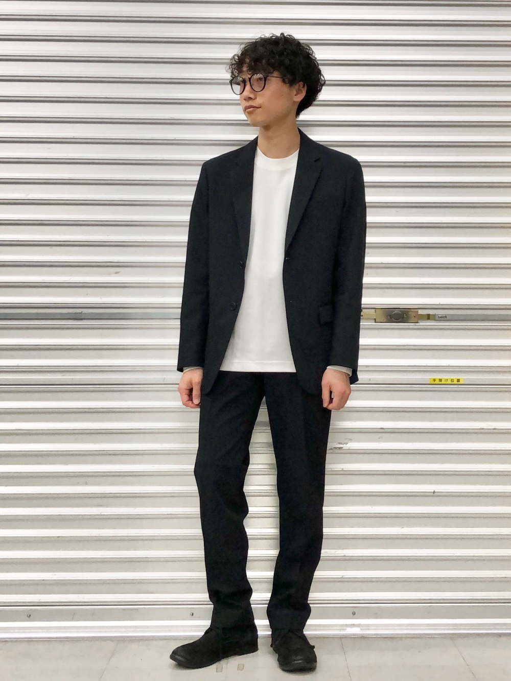 感動ジャケット、感動パンツ」の着用コーディネート| ユニクロ公式