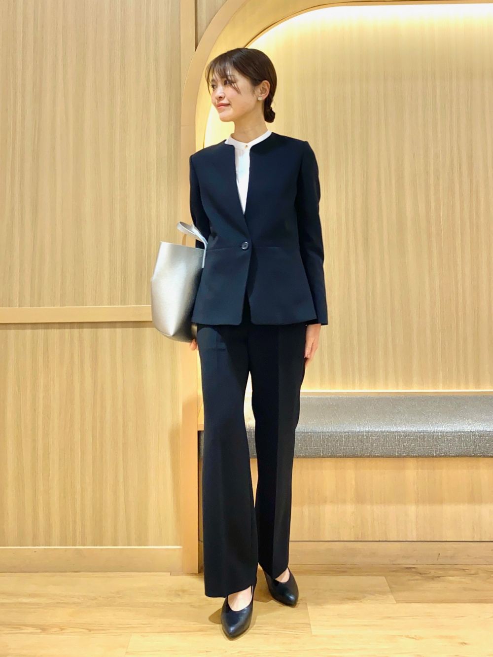 ウォームリザーブカラーレスジャケット、テーパードパンツ（ウォーム
