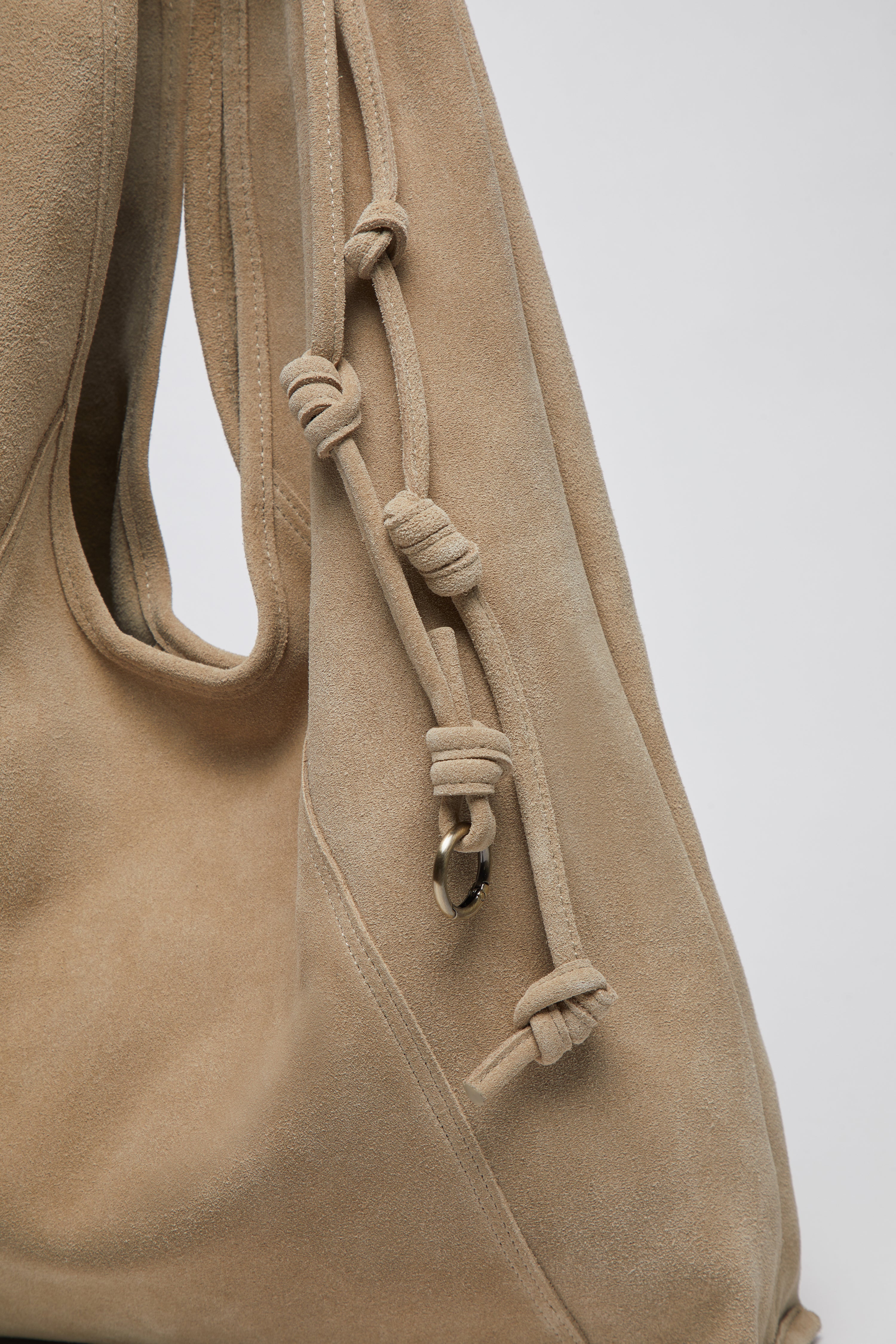 Knotted layer bag