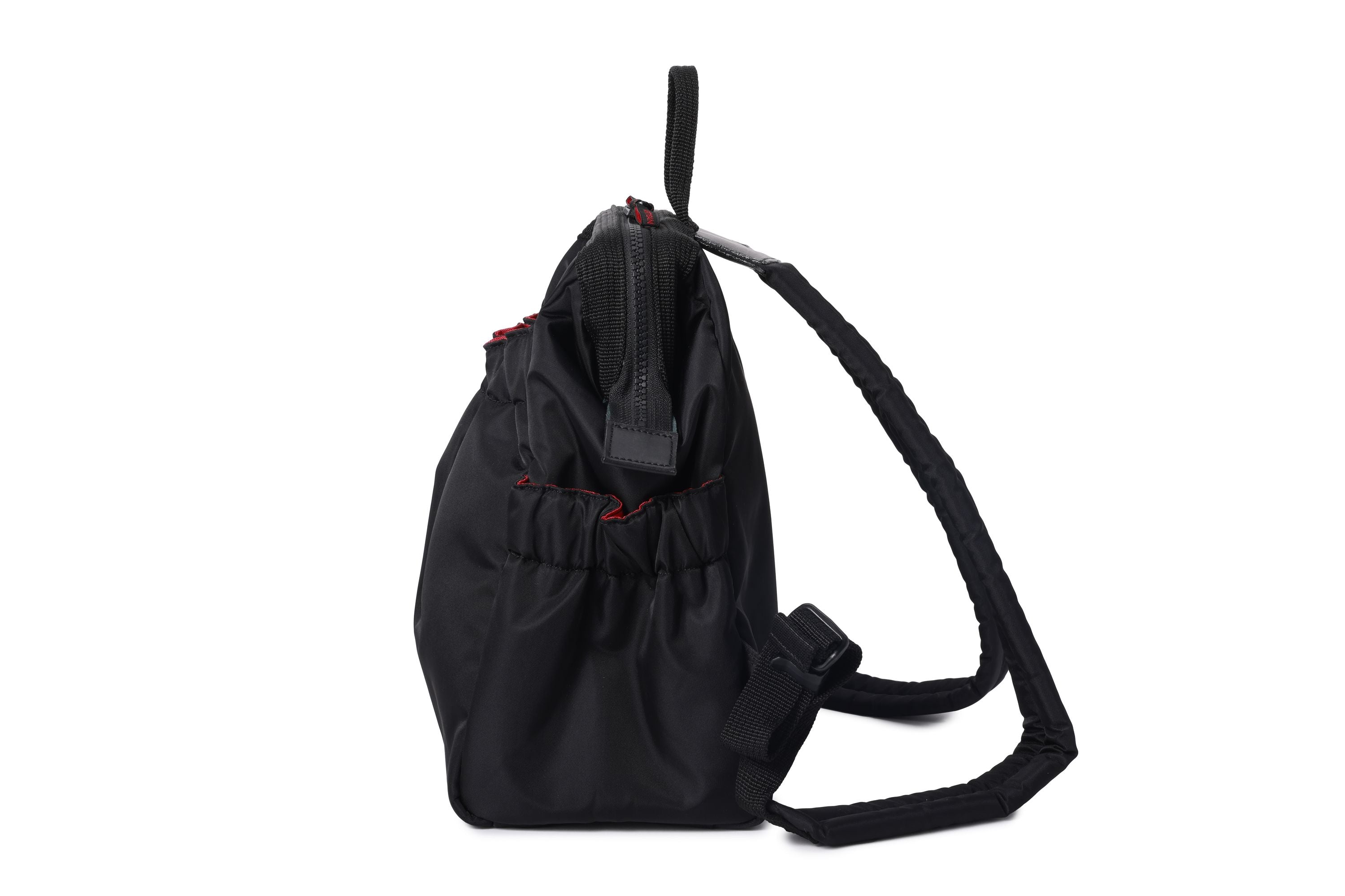 Compact backpack with wide clasp opening