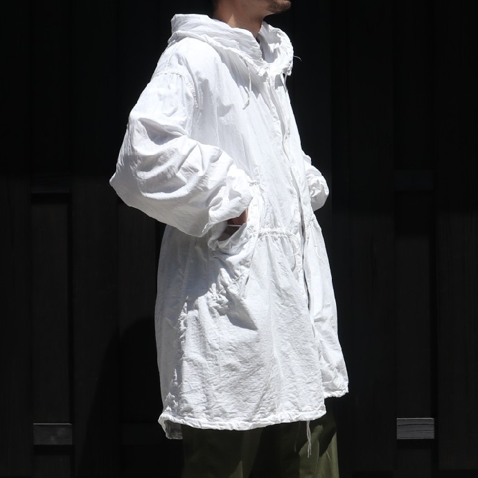 雪上のカモフラージュ。アメリカ軍のスノーパーカー。 | オーベルジュ