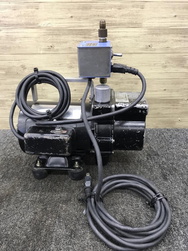 ROBINAIR ロビネア 真空ポンプ 100V SIK-DEKK8の中古 中古C傷汚れあり