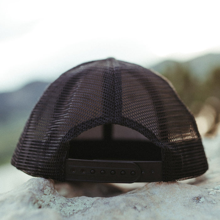 Mountain Range Classic Trucker Hat olive — Atomicchild
