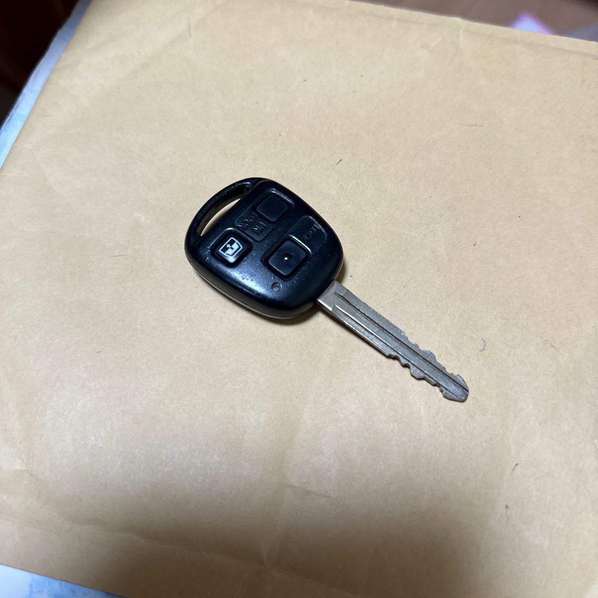 超希少 送料無料 トヨタ 180/185系 ハイラックスサーフ 純正キーレス 2