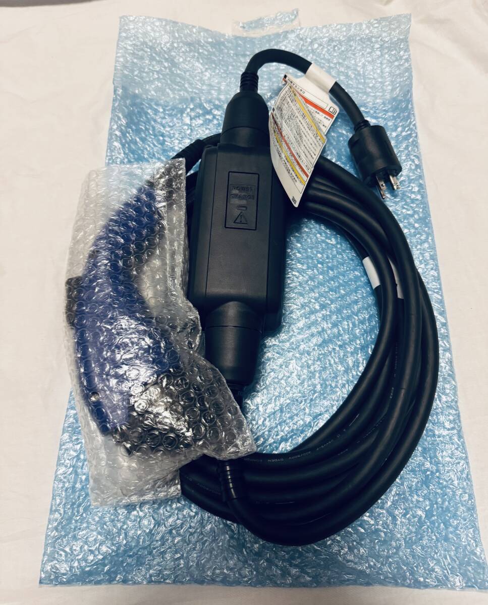 レクサス純正 PHV充電ケーブル G9060-76010 100V用｜Yahoo!フリマ（旧