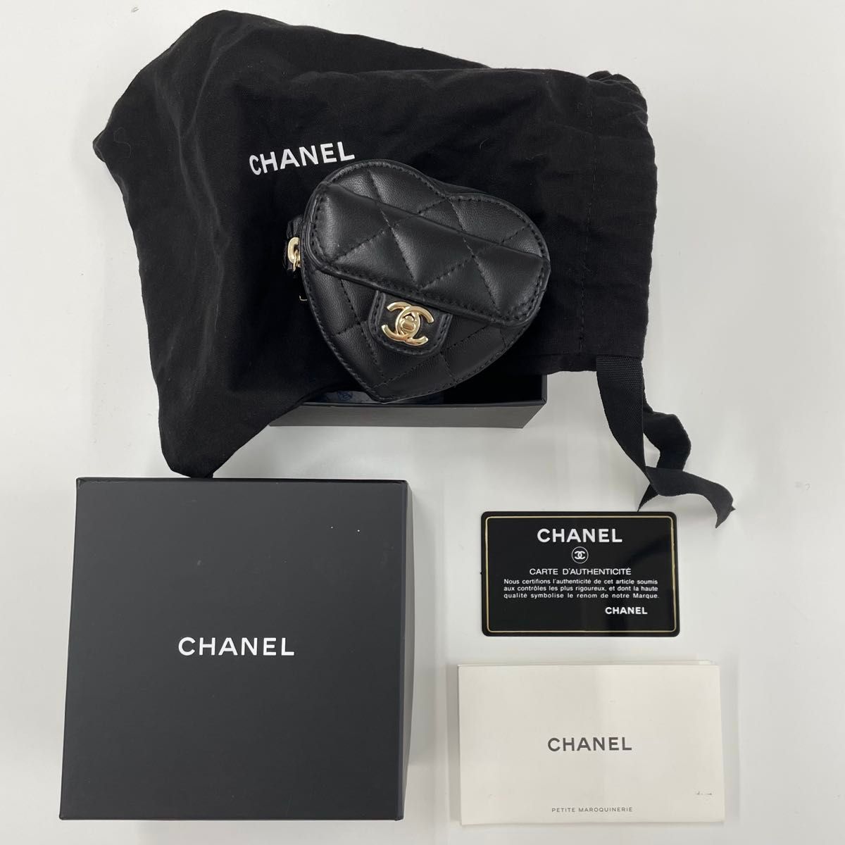 CHANEL イヤーズギフト コインケース AirPodsケース バッグチャーム