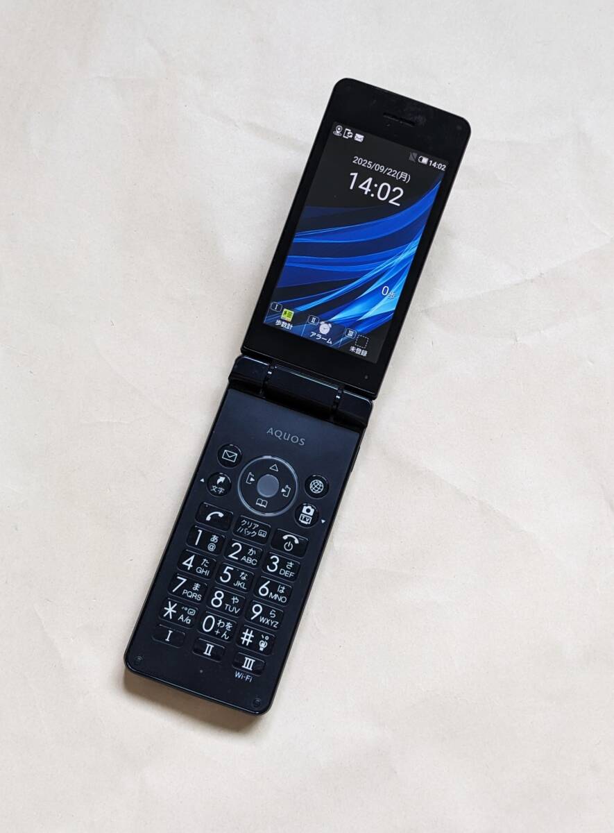 Yahoo!オークション -「aquosケータイ3 806sh」(携帯電話本体) (携帯