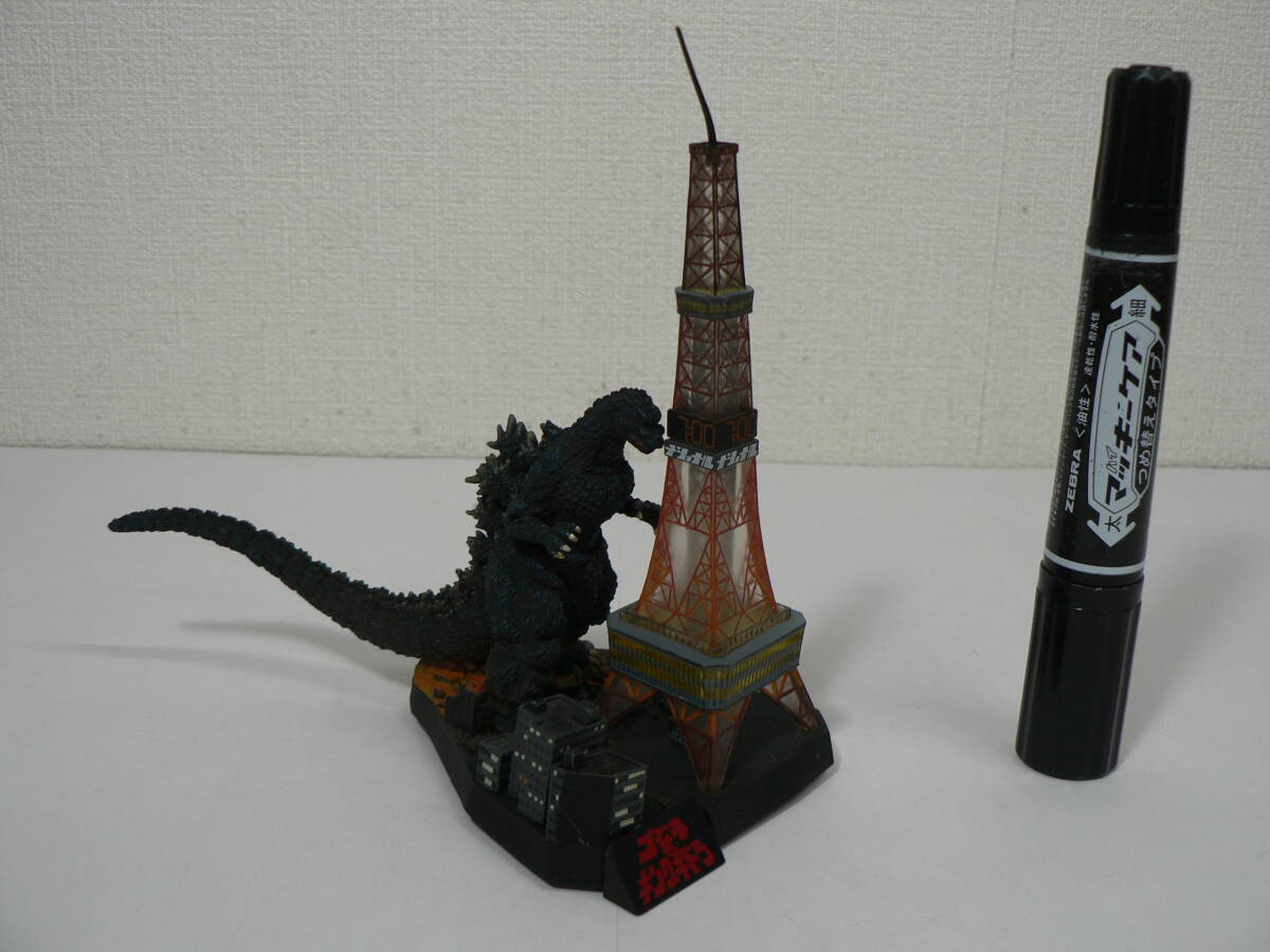 Yahoo!オークション -「ゴジラ全集 キングギドラ」(フィギュア) の落札