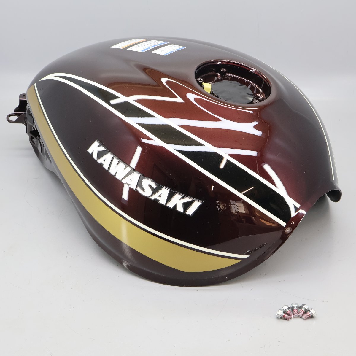 Yahoo!オークション -「z900rs」(カワサキ用) (タンク)の落札相場