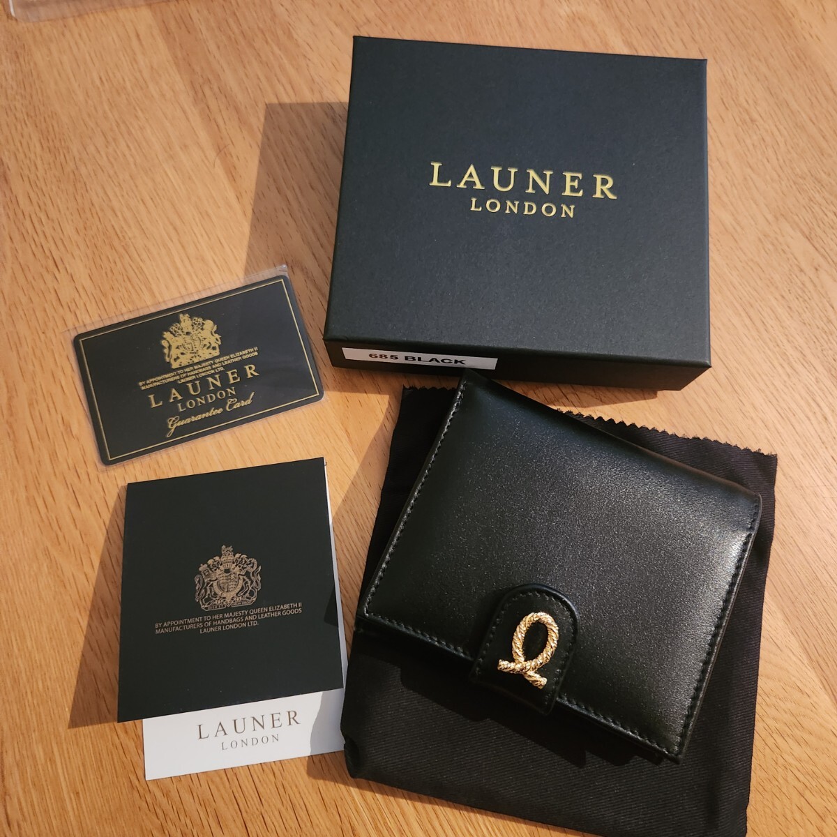 Yahoo!オークション -「launer(ロウナー)」の落札相場・落札価格