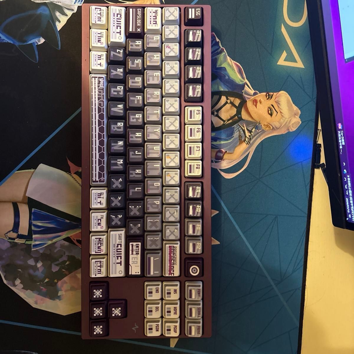 無線キーボード Zonkey Ver 2 ガスケットマウントケース 白 黒 黄色