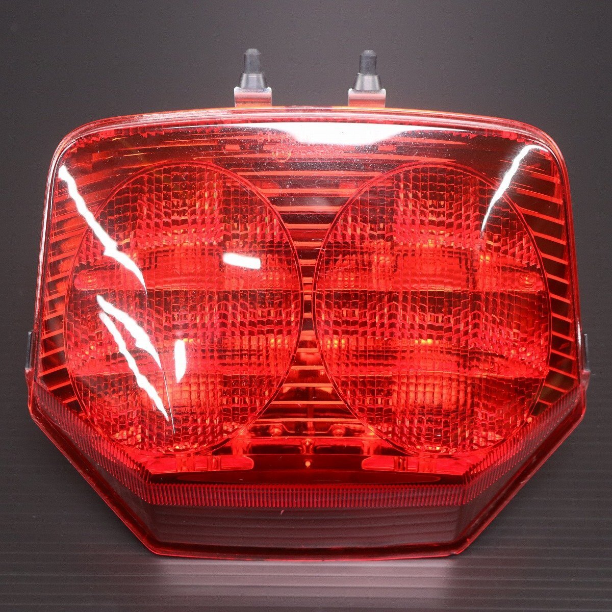 Yahoo!オークション -「cb1300」(テールランプ) (純正品)の落札相場