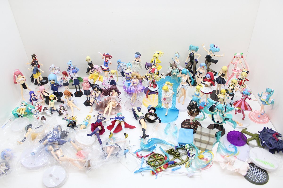 Yahoo!オークション - 【大量 美少女フィギュア ジャンク品】27体 ラブ