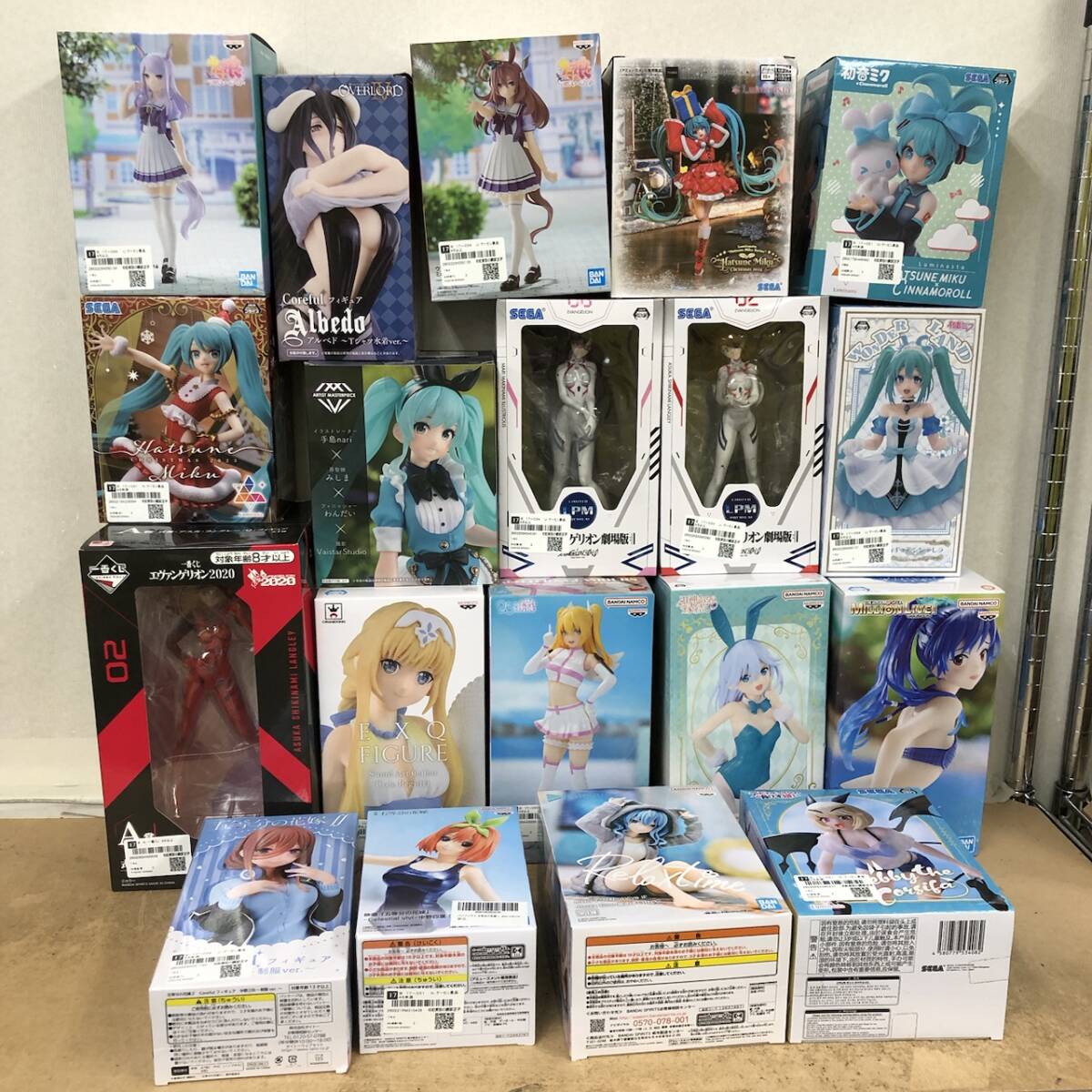 Yahoo!オークション -「プライズフィギュアまとめ売り」の落札相場