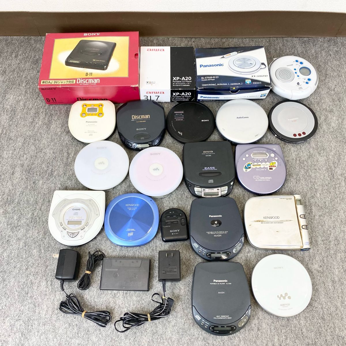 Yahoo!オークション - 「)aiwa」CDプレーヤー (ポータブルプレーヤー