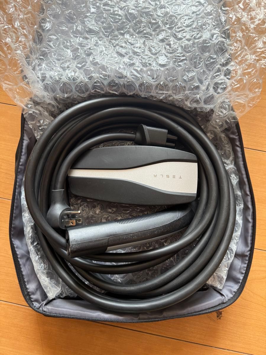 充電ケーブル モバイルコネクター テスラ 充電器 電気自動車 TESLA