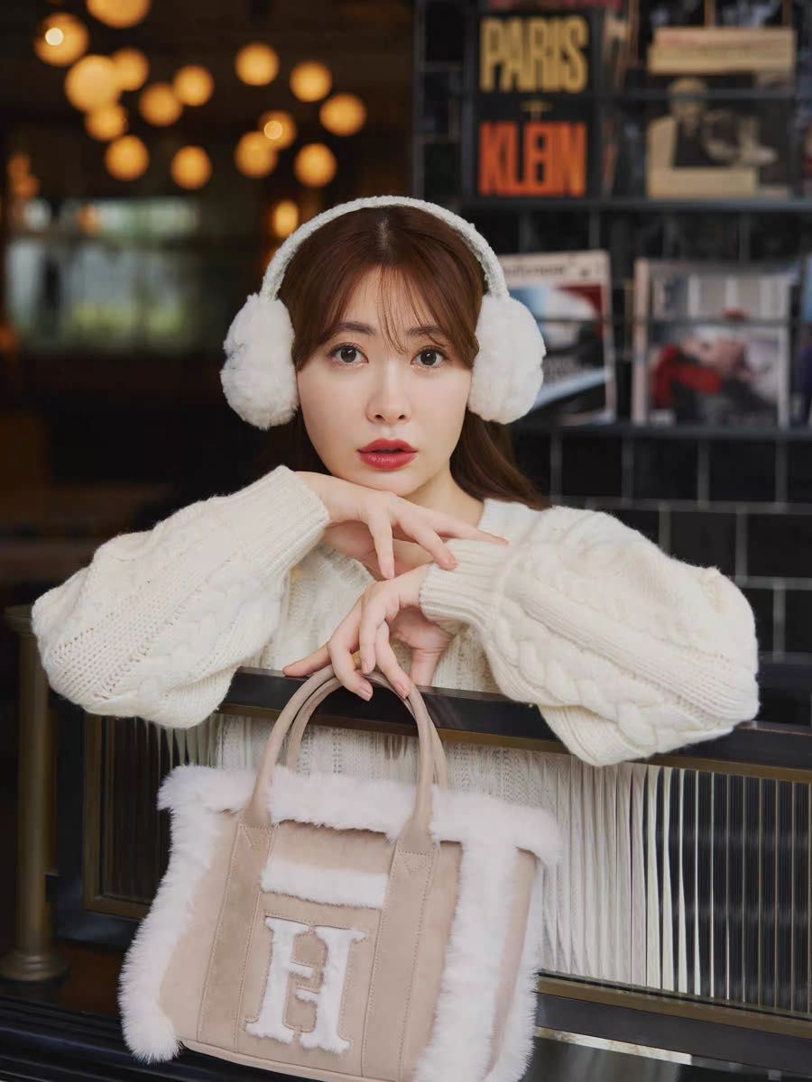 新品未開封 完売品 Herlipto Cozy Winter Tote Bag｜Yahoo!フリマ（旧