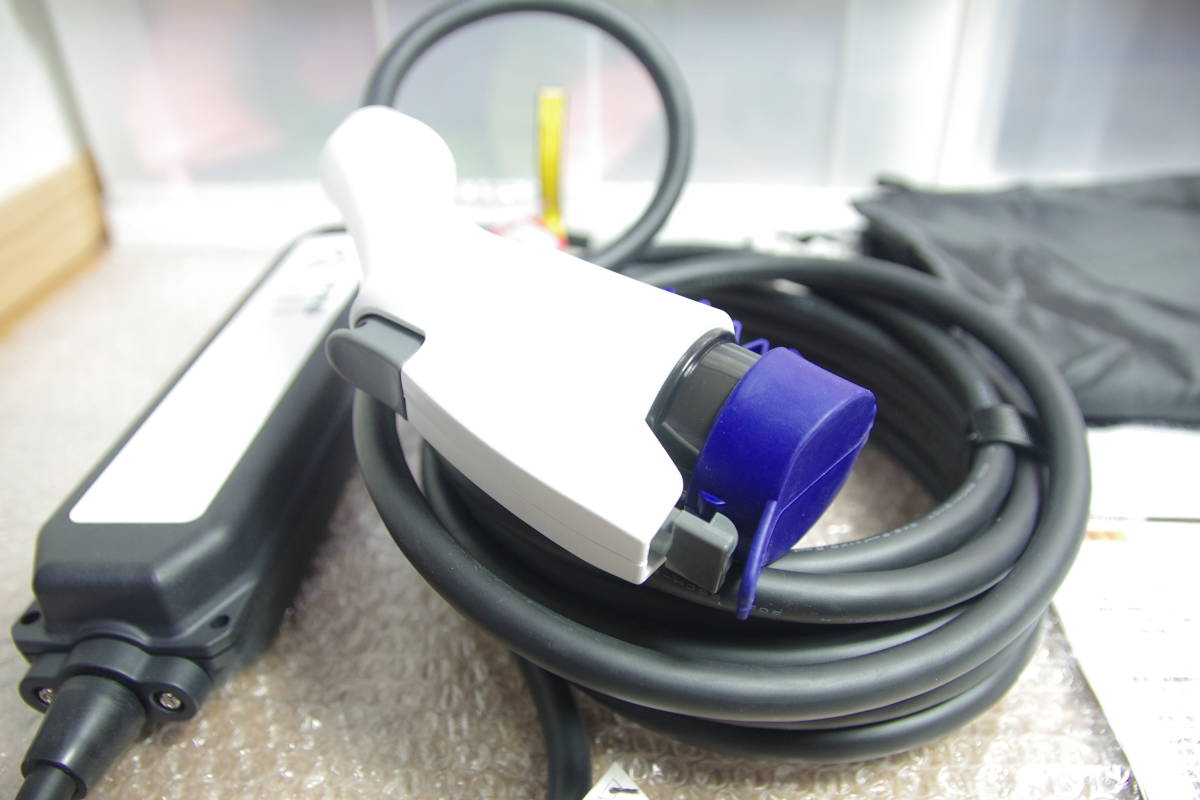 美品 三菱 純正 200V 充電ケーブル 9482A426 エクリプスクロスPHEV i