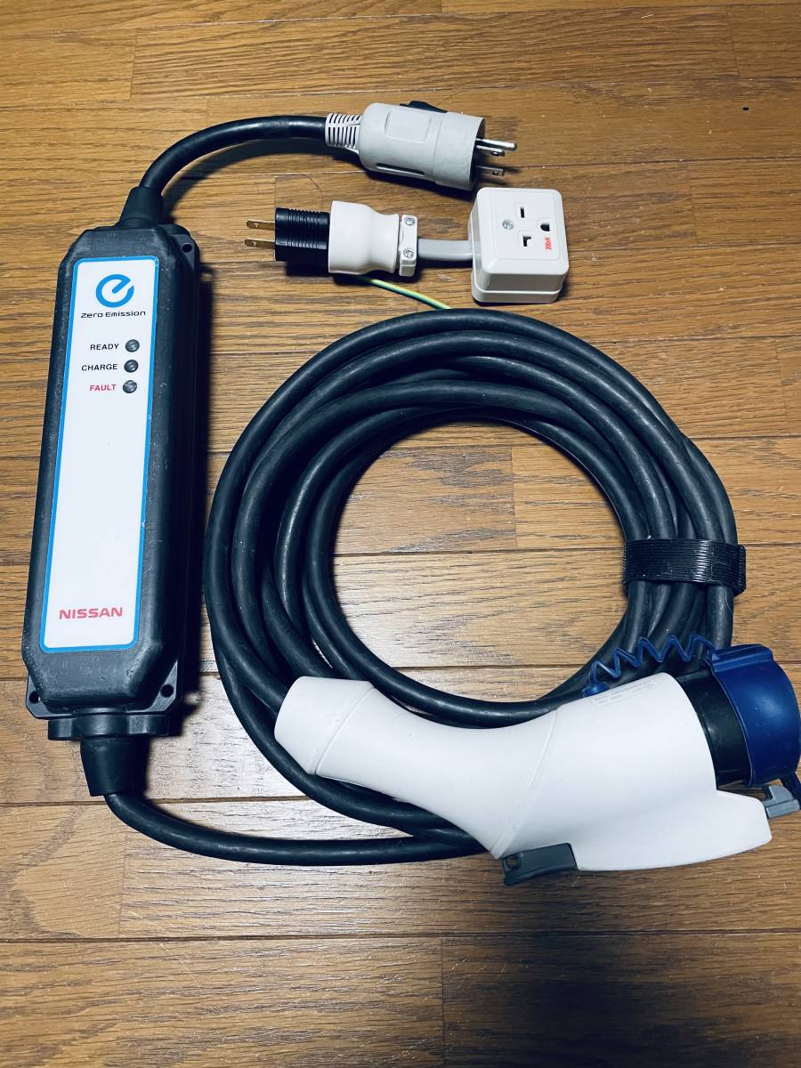 日産リーフ充電ケーブル7 5m 100V用コンセント付 ①｜Yahoo!フリマ（旧