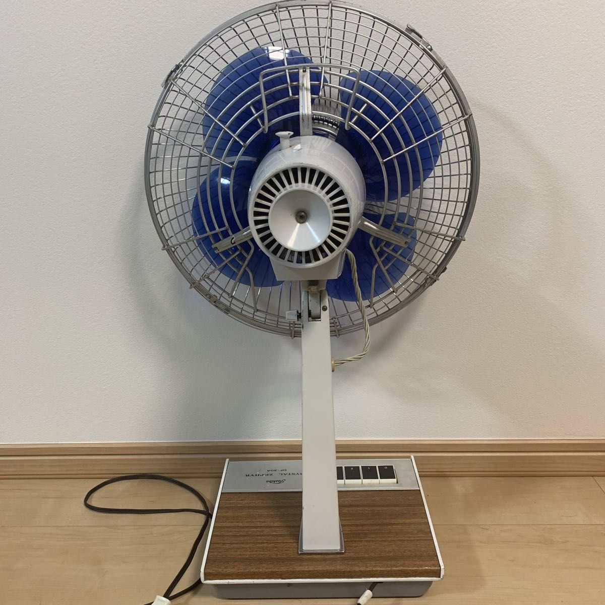 昭和レトロ TOSHIBA 東芝扇風機 CRYSTAL ZEPHYR DF-30A 動作品｜Yahoo