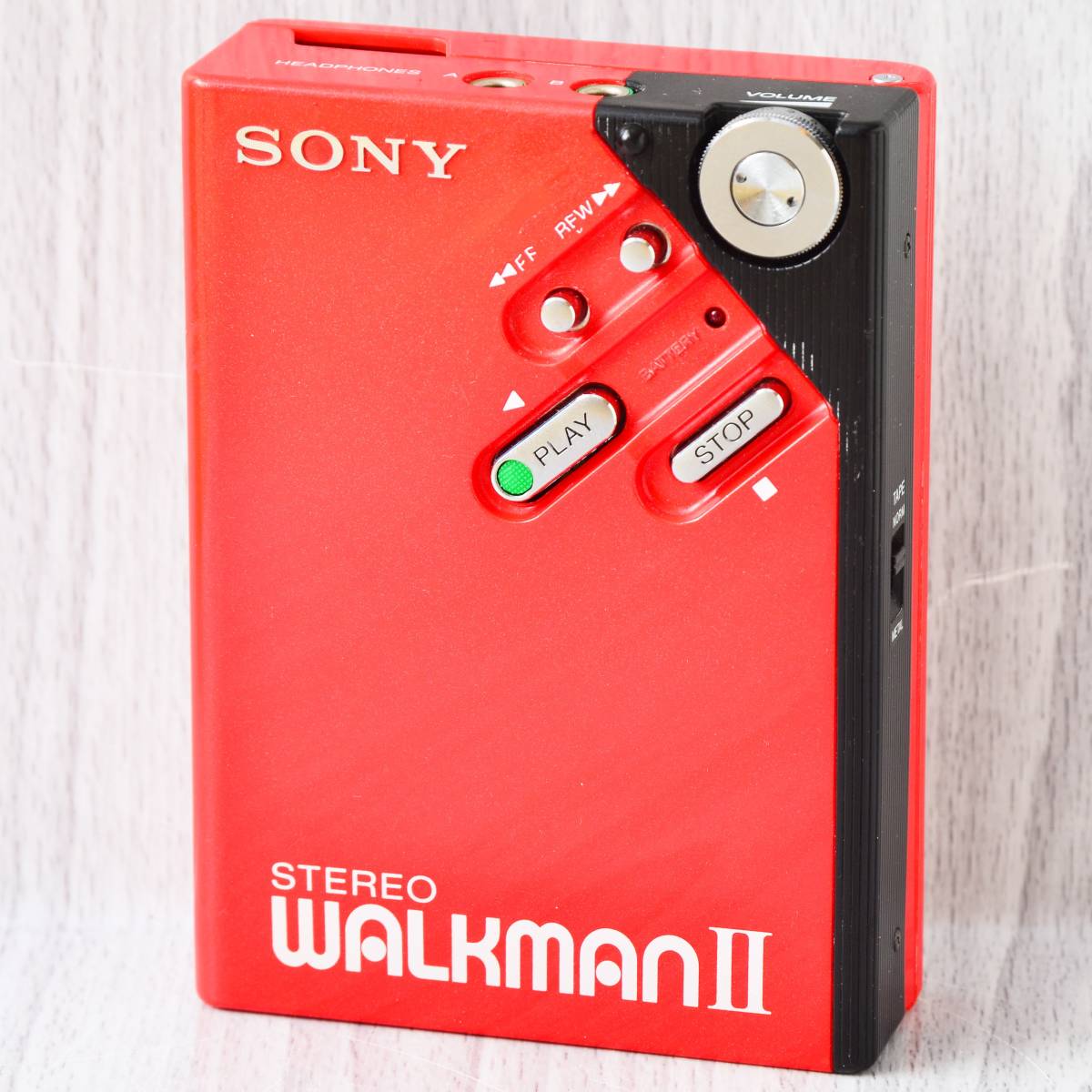 SONY WALKMAN WM-2 赤 カセットウォークマン ケース付 修理・整備済 完