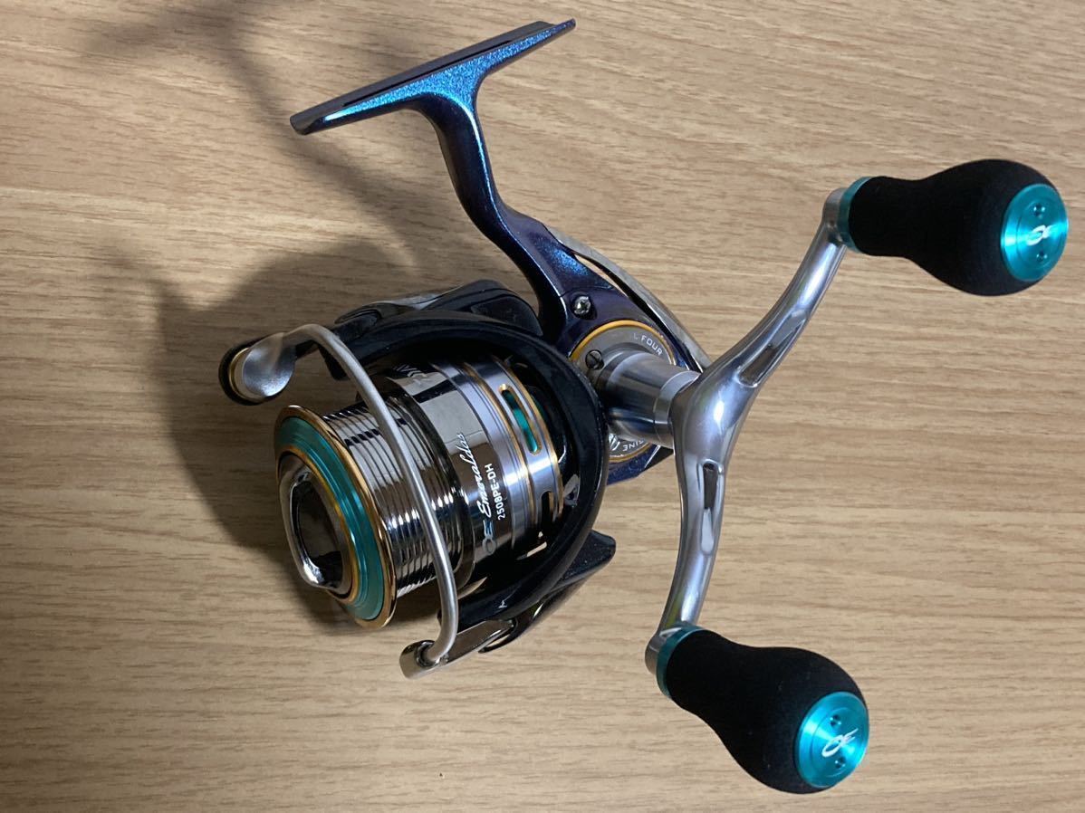 送料込み 貴重 ダイワ 12 エメラルダス 2508PE-DH 新品 未使用