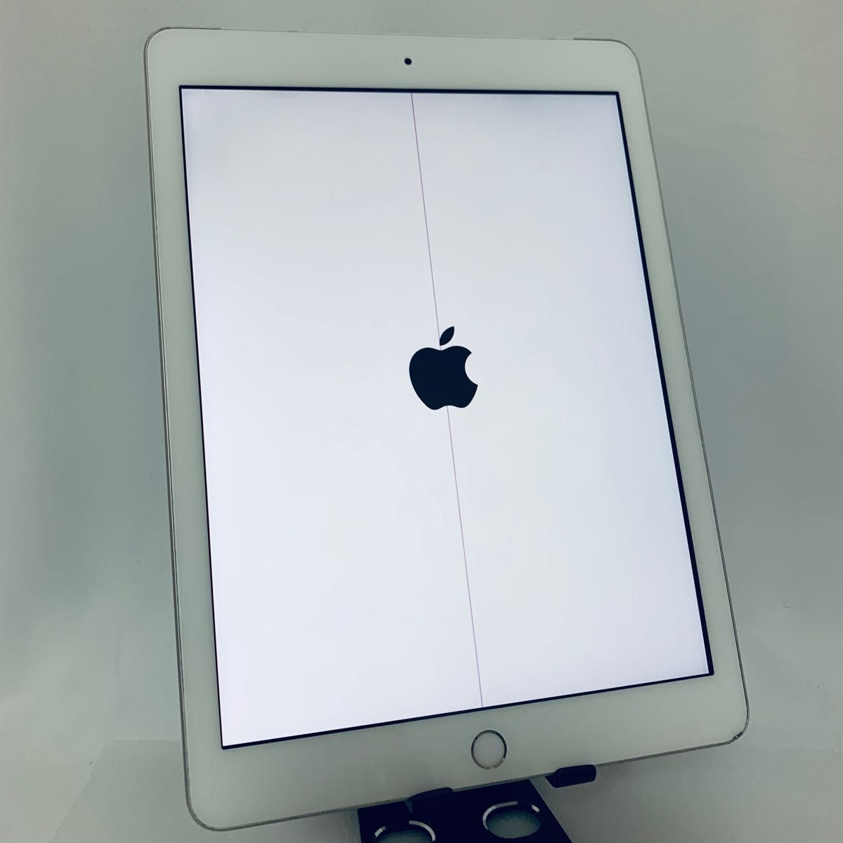 液晶筋有 ジャンク】iPad 第5世代 Wi-Fi ＋ セルラー 32GB シルバー