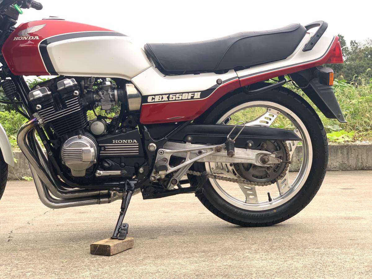 Yahoo!オークション - CBX550F 1型赤白ノーマルカラー外装 ホンダ旧車
