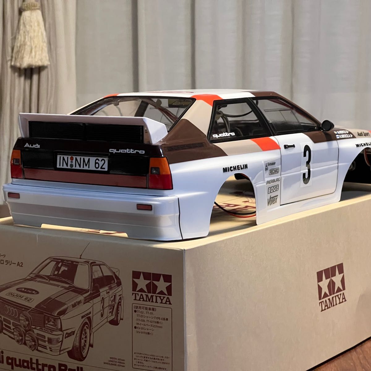 タミヤ ボディ アウディ クアトロ ラリー A2 Audi Quattro rally TT-02