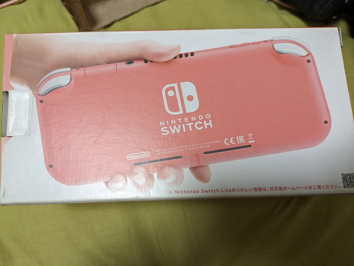 初期化済み・ほぼ未使用】Nintendo Switch Lite コーラル 持ち運び用