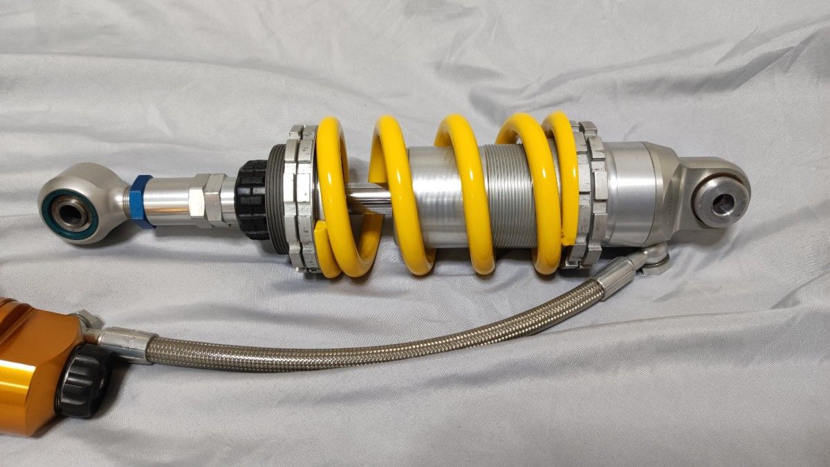ZX-25R オーリンズ リアサス 独自仕様 ohlins zx25r リア