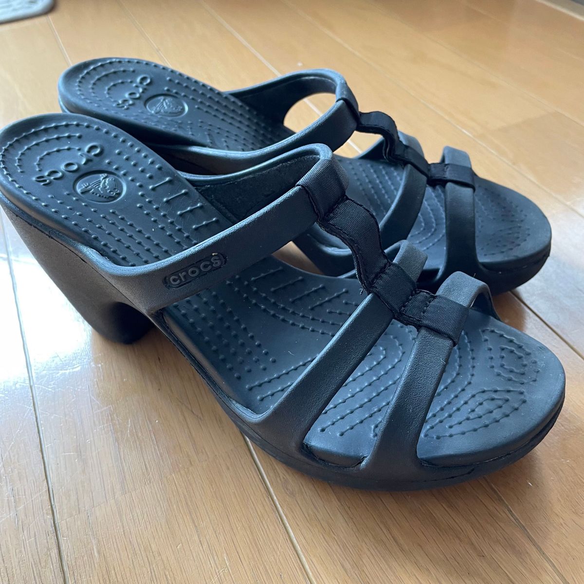crocs クロックス ヒールサンダル サイプラス 黒 W8｜Yahoo!フリマ（旧