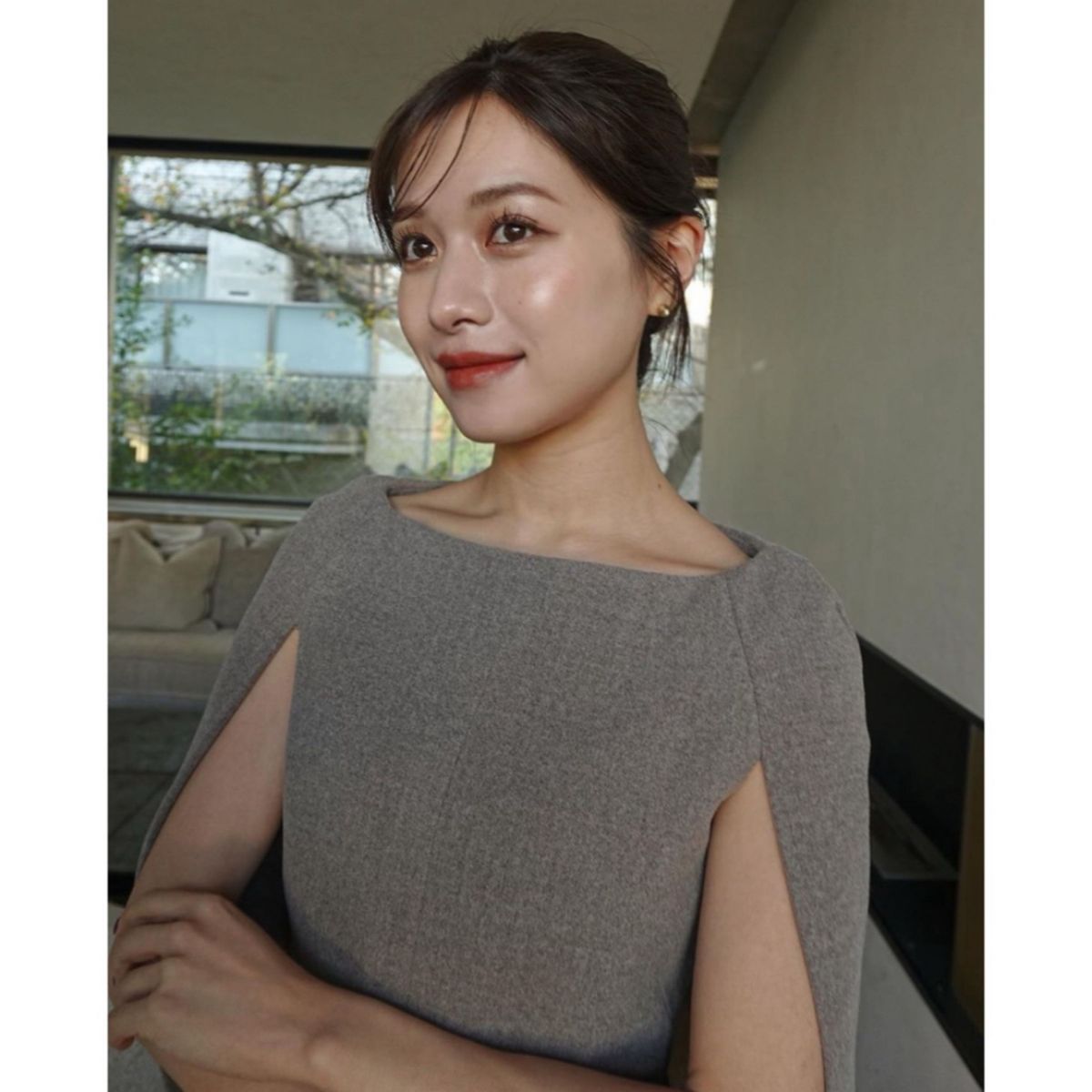 タグ付き laubeblanc Narrow line Cape Dress｜Yahoo!フリマ（旧PayPay