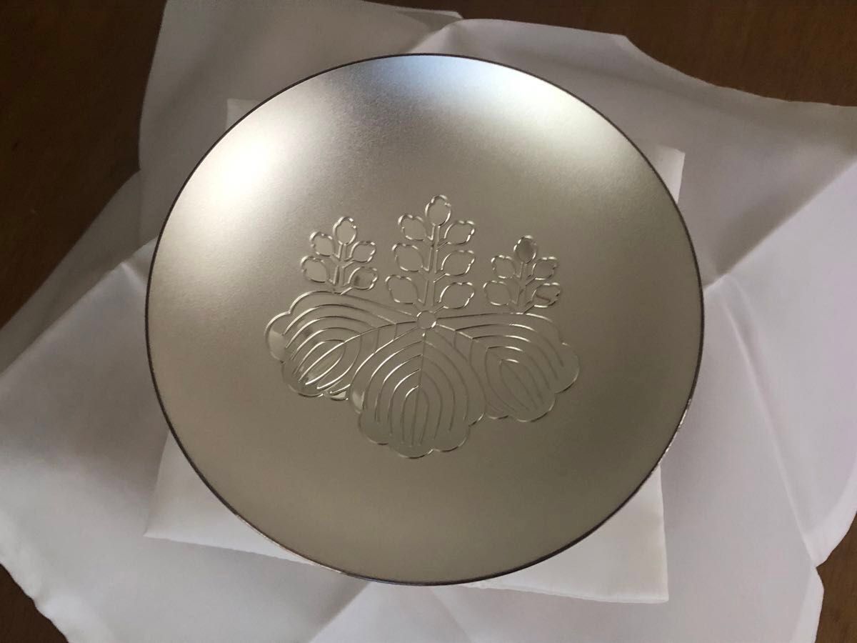 銀杯】 五七の桐 内閣総理大臣 直径115mm 重さ140g｜Yahoo!フリマ（旧