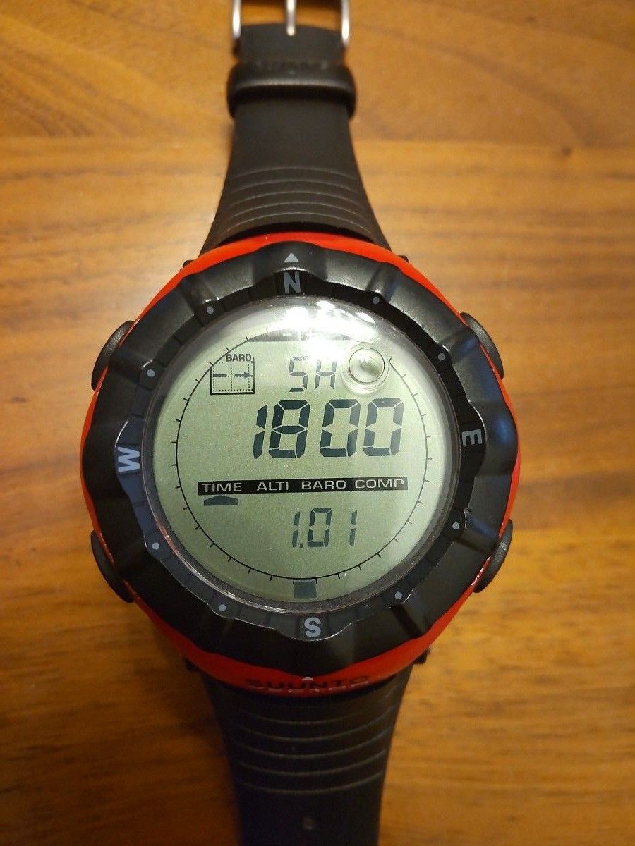 初期型 超美品 廃盤 SUUNTO スント VECTOR ベクター 赤 RED｜Yahoo