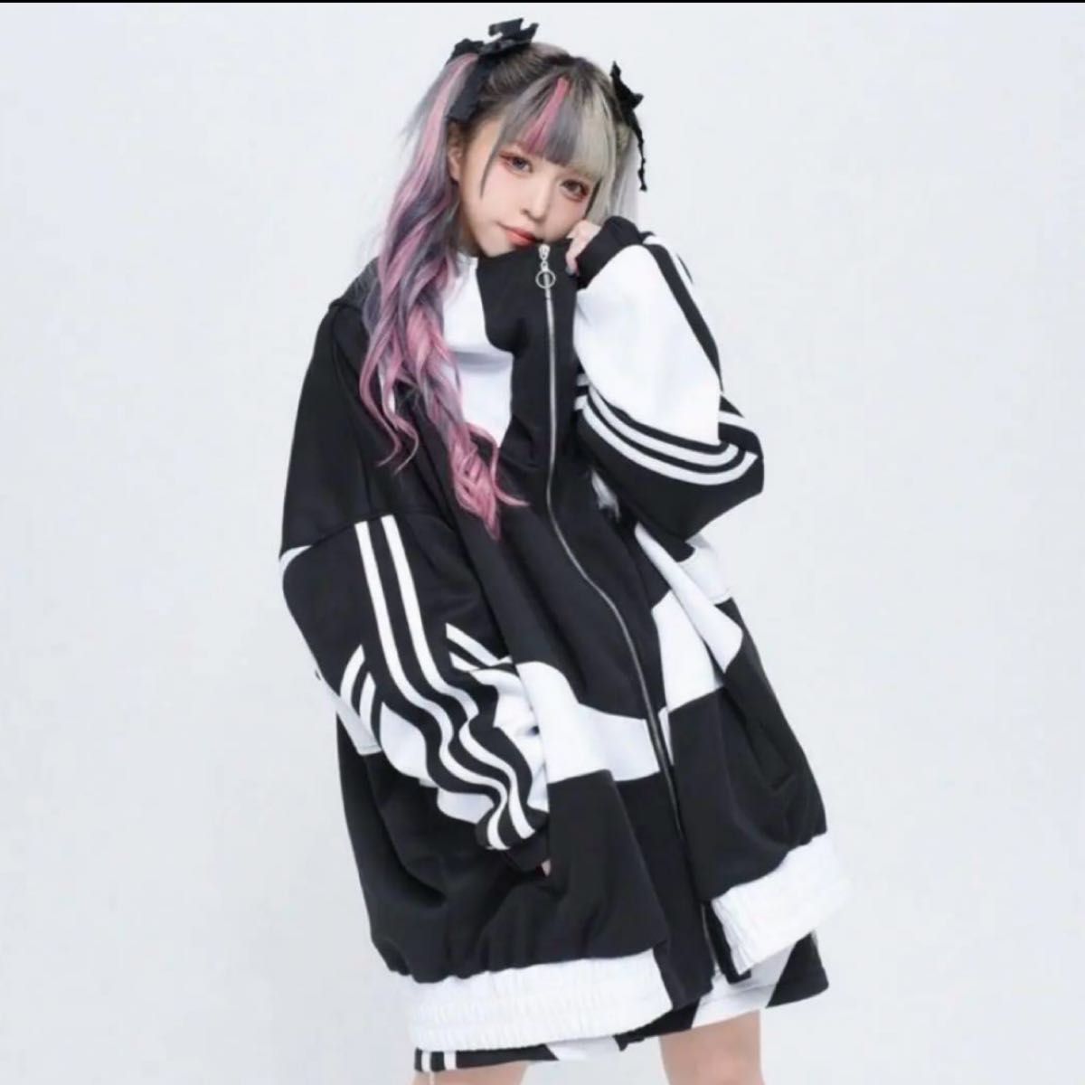 REFLEM【レフレム】ジャージ上下セットアップ ボリュームネックライン