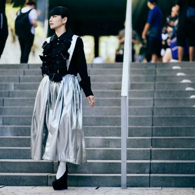 COMME des GARCONS コムデギャルソン 吊りスカート シルバー