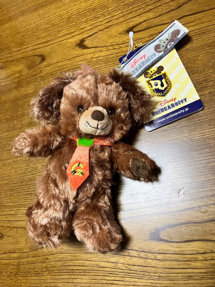 新品】ディズニー ぬいぐるみバッジ付きキーチェーン ユニベアシティー